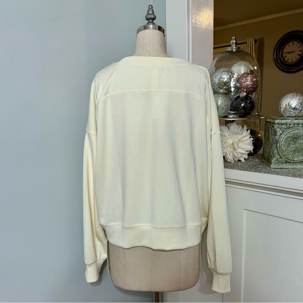 Lululemon Perfectly Oversized Crop Crew Softstreme Sweatshirt Sundance 10 NWT - Picture 6 of 10